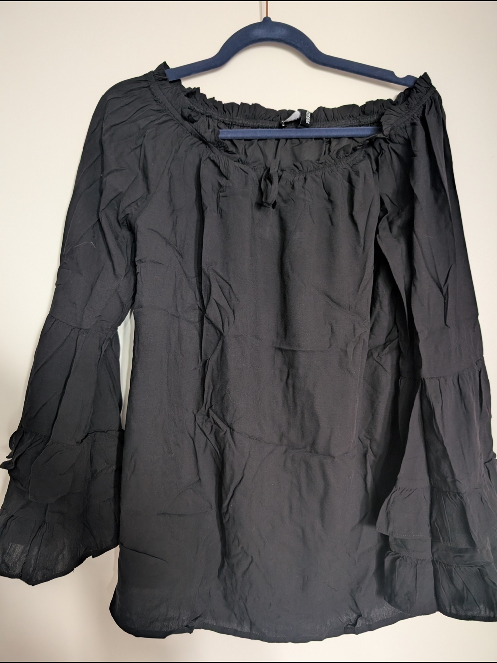 Off-Shoulder Ruffle Sleeve Top - Black - Picture 2 of 4